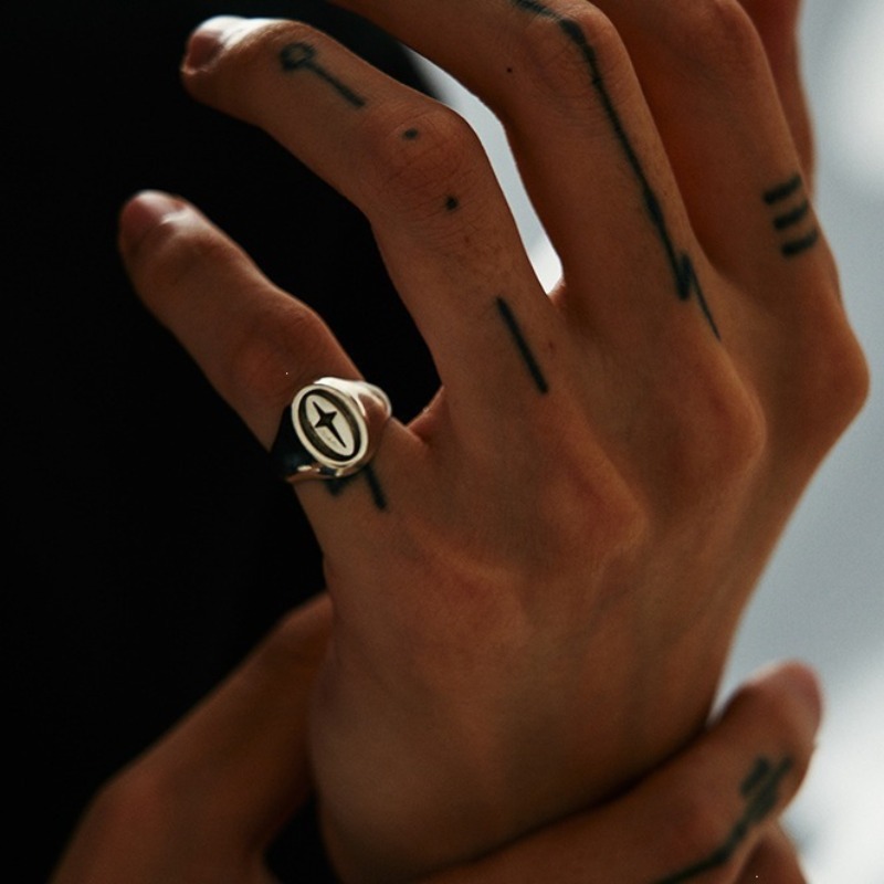 Minimalist North Star Signet O - Signet Ring Men ulasan dan harga